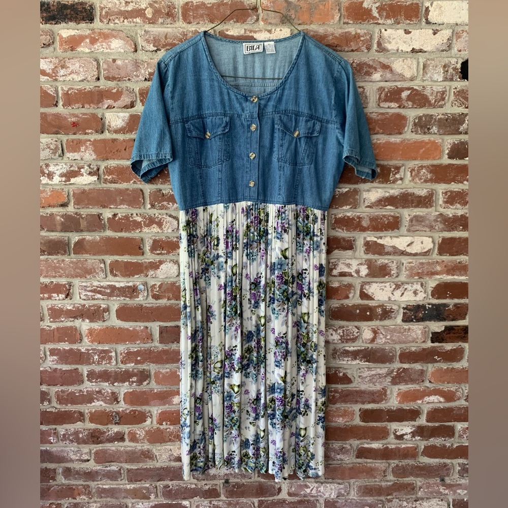 VTG Bila Dress